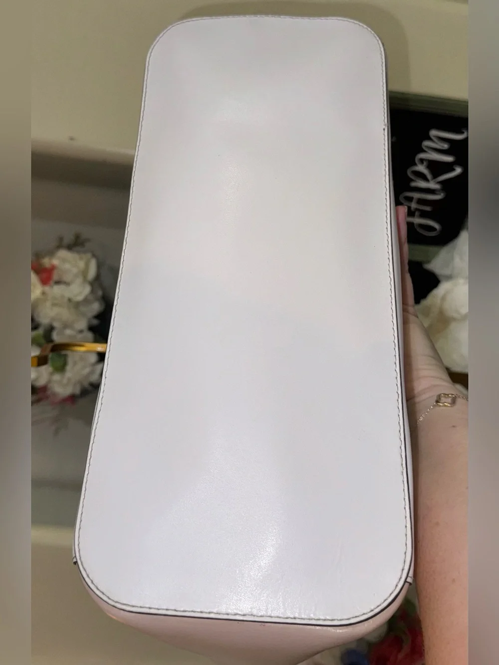 Kate Spade of New York Schuyler Tote white / tan EUC